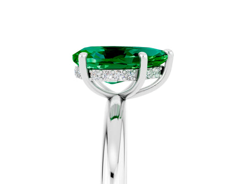 White gold Pear Cut Emerald Solitaire Ring with Thin Band and Four-Prong Setting_17