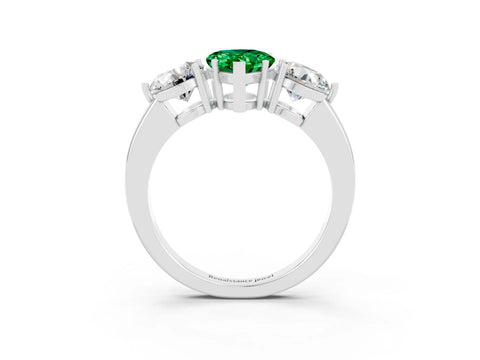 White gold Pear Cut Emerald Three-Stone Ring with Prong Setting and Classic Band_3