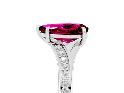 White gold Pear Cut Garnet Solitaire Ring with Pavé Band and Prong Setting_5