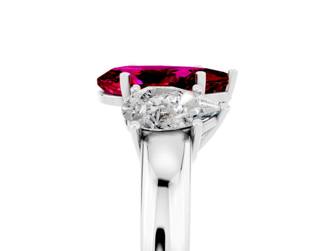 White gold Pear Cut Garnet Three-Stone Ring with Four-Prong Setting and Classic Band_5
