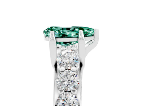 White gold Pear Cut Green Sapphire Engagement Ring with Pavé Band and Four-Prong Setting_5