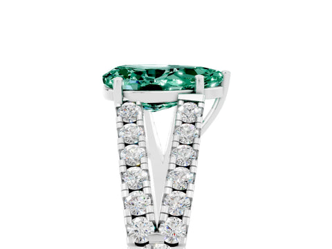 White gold Pear Cut Green Sapphire Split Shank Pavé Engagement Ring with Four-Prong Setting_17