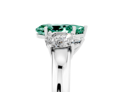 White gold Pear Cut Green Sapphire Three-Stone Ring with Four-Prong Setting and Classic Band_5