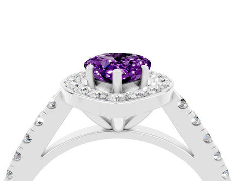 White gold Pear Cut Halo Diamond Ring with Pavé Band and Three-Prong Setting_4