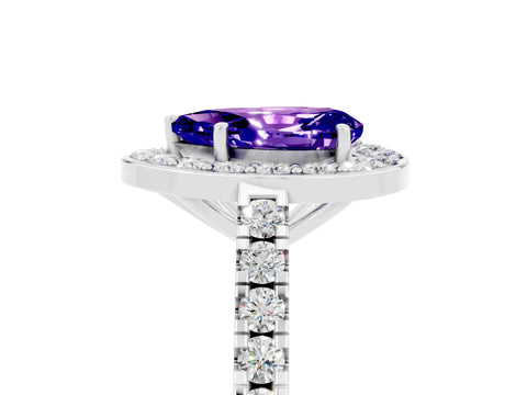White gold Pear Cut Halo Diamond Ring with Pavé Band and Three-Prong Setting_5