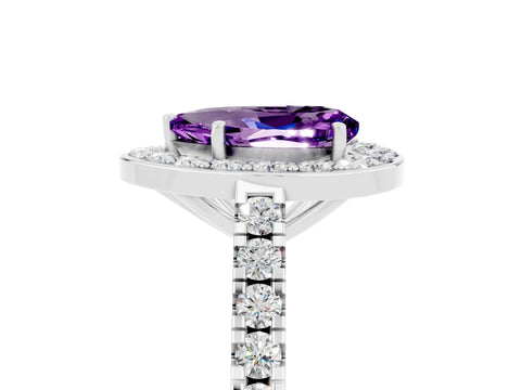 White gold Pear Cut Halo Diamond Ring with Pavé Band and Three-Prong Setting_5