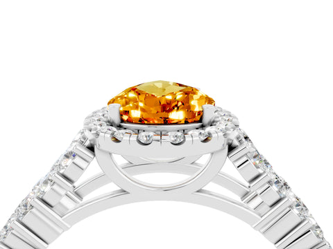 White gold Pear Cut Halo Pavé Diamond Engagement Ring with Split Shank and Four-Prong Setting_4