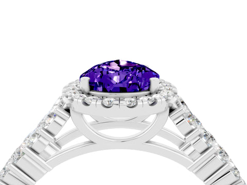 White gold Pear Cut Halo Pavé Diamond Engagement Ring with Split Shank and Four-Prong Setting_4