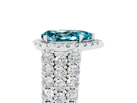 White gold Pear Cut Halo Pavé Diamond Engagement Ring with Split Shank and Four-Prong Setting_5