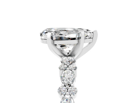 White gold Pear Cut Moissanite Side Stone Solitaire Ring with Round  and Four-Prong Setting_53