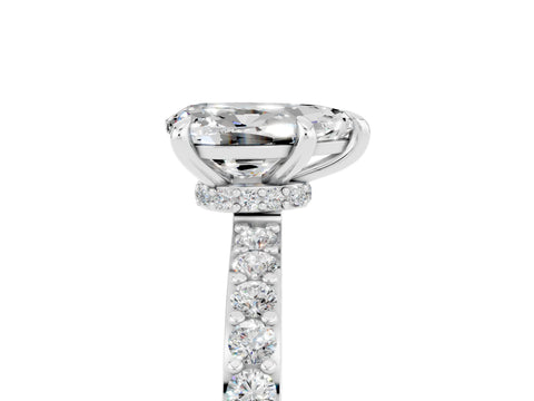 White gold Pear Cut Moissanite Solitaire Engagement Ring with Pavé Band and Four-Prong Setting_5