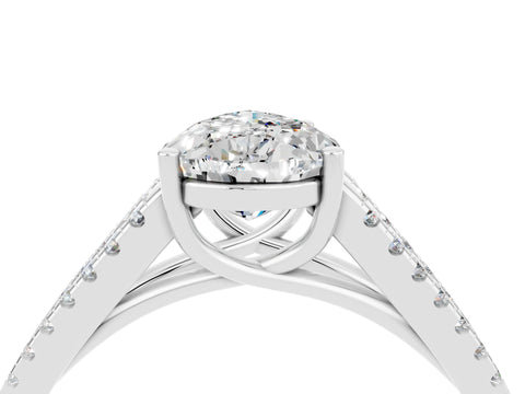 White gold Pear Cut Moissanite Solitaire Engagement Ring with Split Shank Pavé Band_4