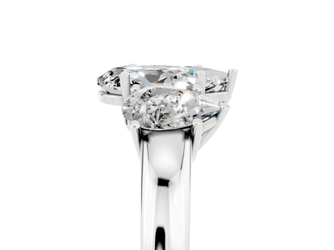 White gold Pear Cut Moissanite Three-Stone Ring with Four-Prong Setting and Classic Band_5