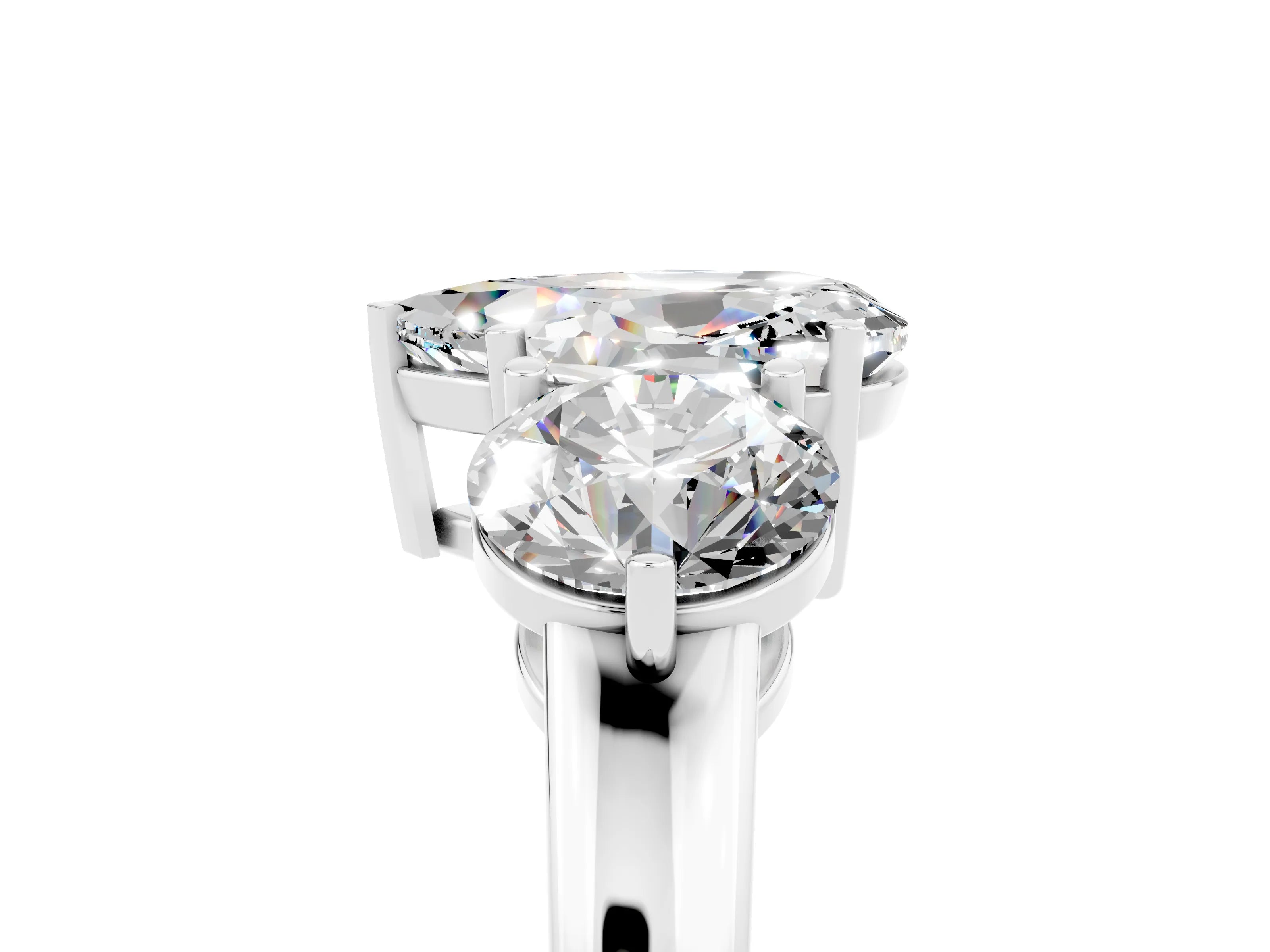White gold Pear Cut Moissanite Three-Stone Ring with Prong Setting and Classic Band_5