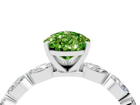 White gold Pear Cut Peridot Ring with Marquise Side Stones and Prong Setting_4