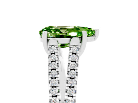 White gold Pear Cut Peridot Solitaire Engagement Ring with Split Shank Pavé Band_5