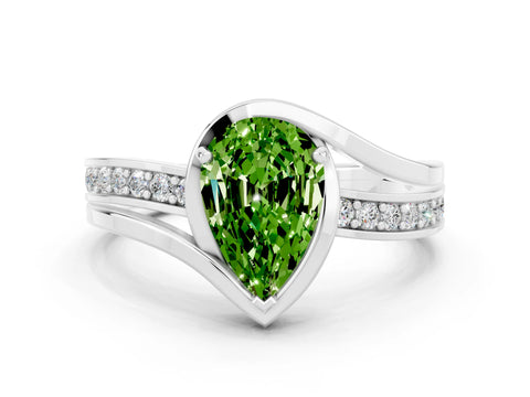 White gold Pear Cut Peridot Solitaire Ring with Split Shank and Prong Setting