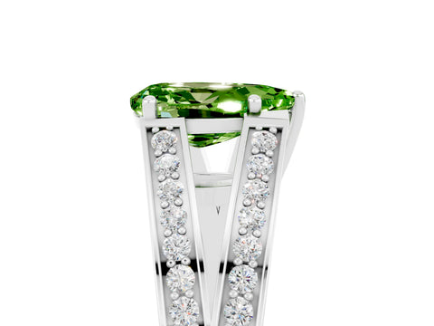 White gold Pear Cut Peridot Split Shank Ring with Pavé Band and Four-Prong Setting_5
