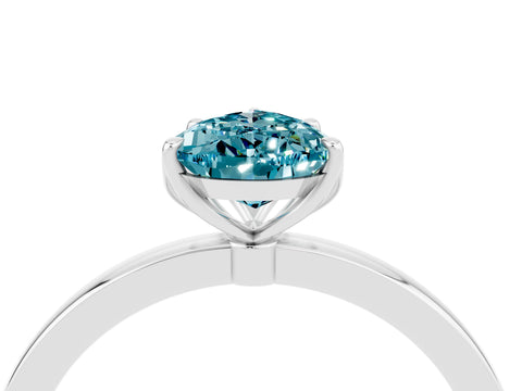 White gold Pear Cut Solitaire Diamond Ring with Thin Band and Four-Prong Setting_4