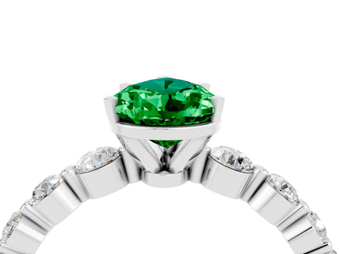White gold Pear Cut Solitaire Emerald Ring with Pave Band and Four-Prong Setting_4