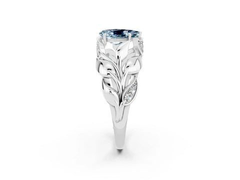 White gold Pear Cut Solitaire Leaf-Inspired Engagement Ring with Prong Setting_2