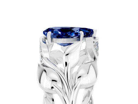 White gold Pear Cut Solitaire Leaf-Inspired Engagement Ring with Prong Setting_5