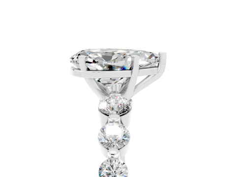 White gold Pear Cut Solitaire Moissanite Ring with Pave Band and Four-Prong Setting_5