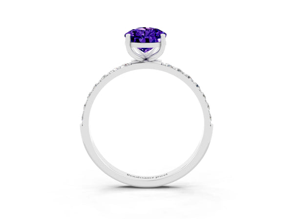 White gold Pear Cut Tanzanite Solitaire Ring with Round  Pavé Band and Prong Setting