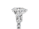 White gold Pear Cut Three-Stone Diamond Pavé Band with Prong Setting_19