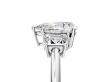 White gold Pear Diamond Three-Stone Ring with Trapezoid Side Stones and Prong Setting_28