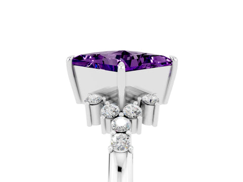 White gold Princess Cut Amethyst Ring with Side Stones and Four-Prong Setting_41
