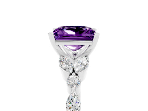 White gold Princess Cut Amethyst Solitaire Ring with Side Stones and Four-Prong Setting_17