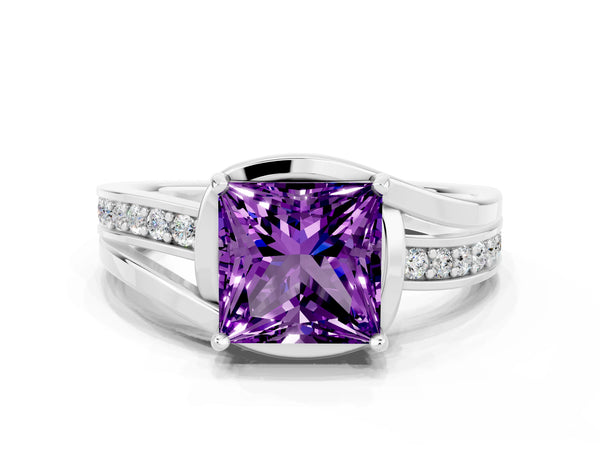 White gold Princess Cut Amethyst Solitaire Ring with Split Shank and Prong Setting