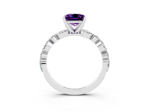 White gold Princess Cut Amethyst Solitaire with Side Stones on a Pavé Band and Four-Prong Setting_3