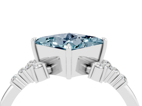 White gold Princess Cut Aquamarine Ring with Side Stones and Four-Prong Setting_40