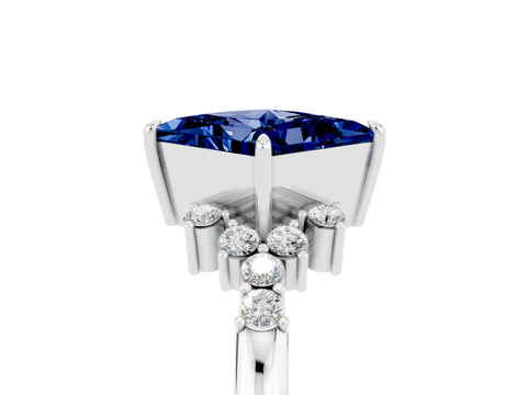 White gold Princess Cut Blue Sapphire Ring with Side Stones and Four-Prong Setting_41