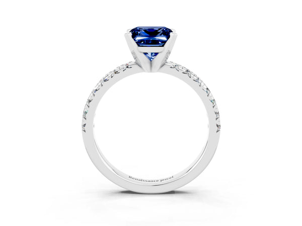 White gold Princess Cut Blue Sapphire Solitaire Pavé Engagement Ring with Round Band and Prong Setting