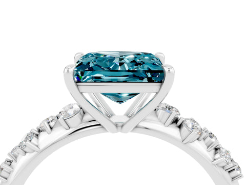 White gold Princess Cut Blue Topaz Cluster Side Stone Solitaire Ring with Prong Setting_28