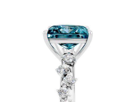 White gold Princess Cut Blue Topaz Cluster Side Stone Solitaire Ring with Prong Setting_29