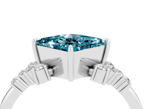 White gold Princess Cut Blue Topaz Ring with Side Stones and Four-Prong Setting_40