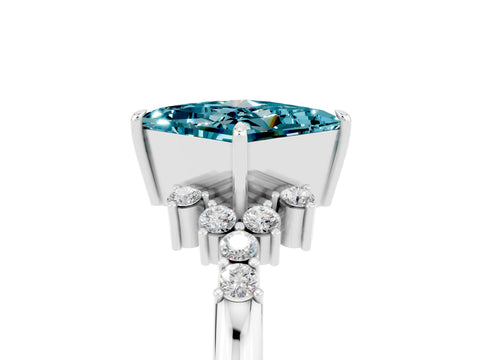 White gold Princess Cut Blue Topaz Ring with Side Stones and Four-Prong Setting_41
