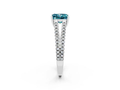 White gold Princess Cut Blue Topaz Solitaire Engagement Ring with Split Shank Pavé Band_2