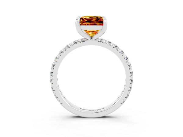 White gold Princess Cut Citrine Pavé Solitaire Ring with Round Band and Prong Setting