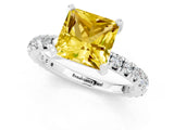 White gold Princess Cut Cut Diamond Pavé Band with Four-Prong Setting_1