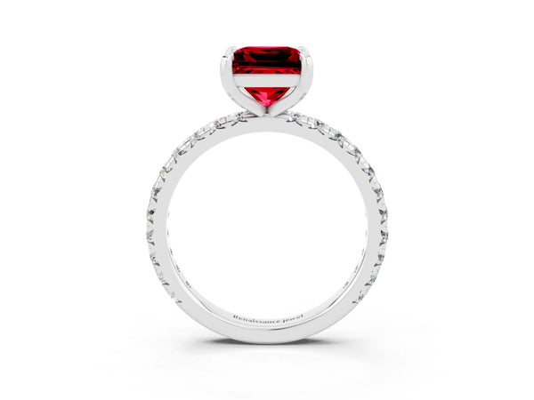White gold Princess Cut Cut Diamond Pavé Band with Four-Prong Setting
