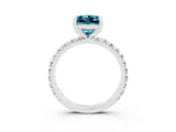 White gold Princess Cut Cut Diamond Pavé Band with Four-Prong Setting_3