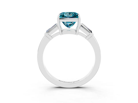 White gold Princess Cut Cut Diamond Ring with Tapered Baguette Side Stones in Four-Prong Setting_3