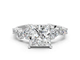 White gold Princess Cut Diamond Cluster Pavé Band with Four-Prong Setting_18