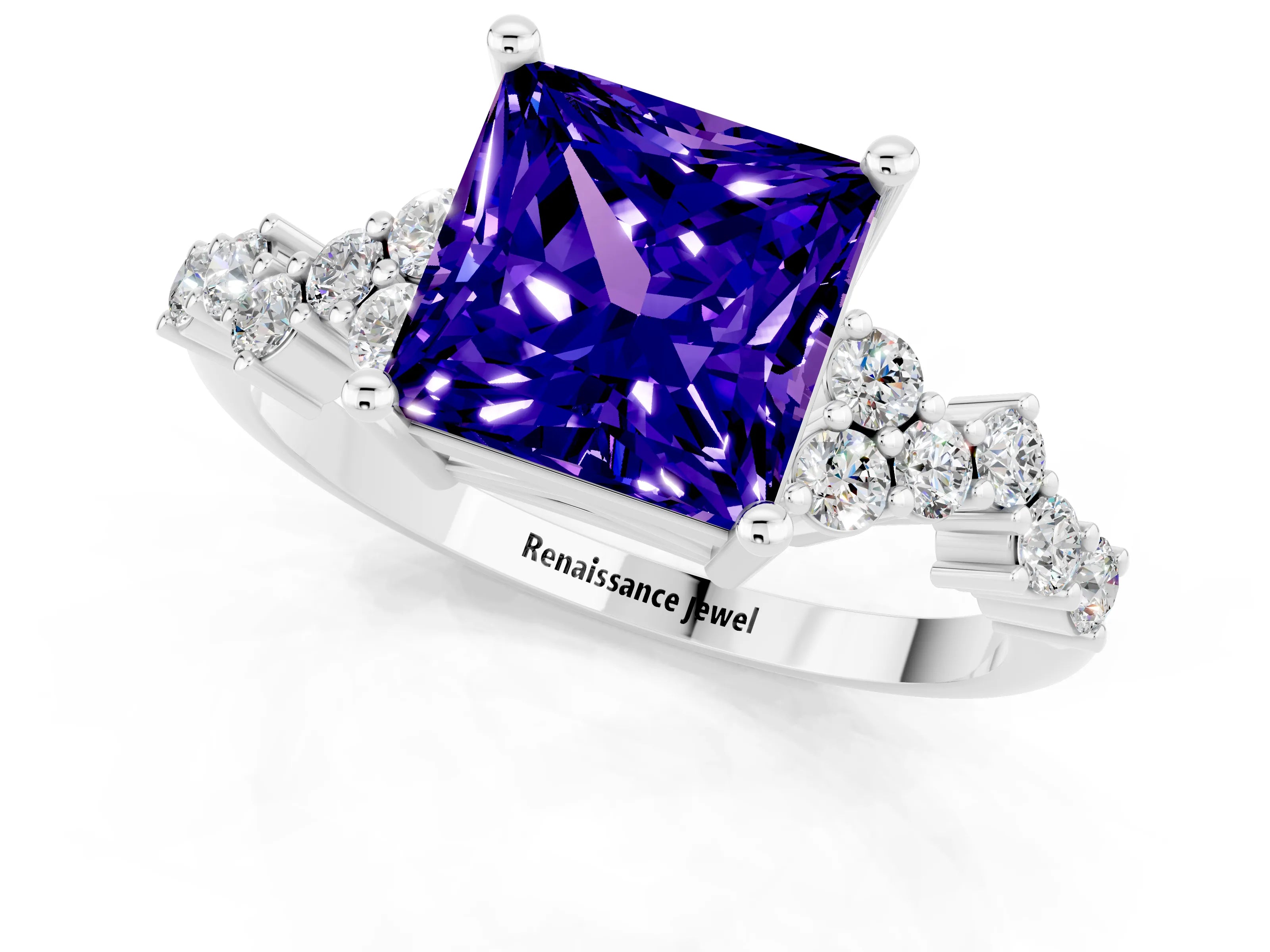 White gold Princess Cut Diamond Cluster Pavé Band with Four-Prong Setting_1
