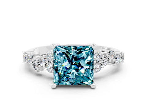 White gold Princess Cut Diamond Cluster Pavé Band with Four-Prong Setting